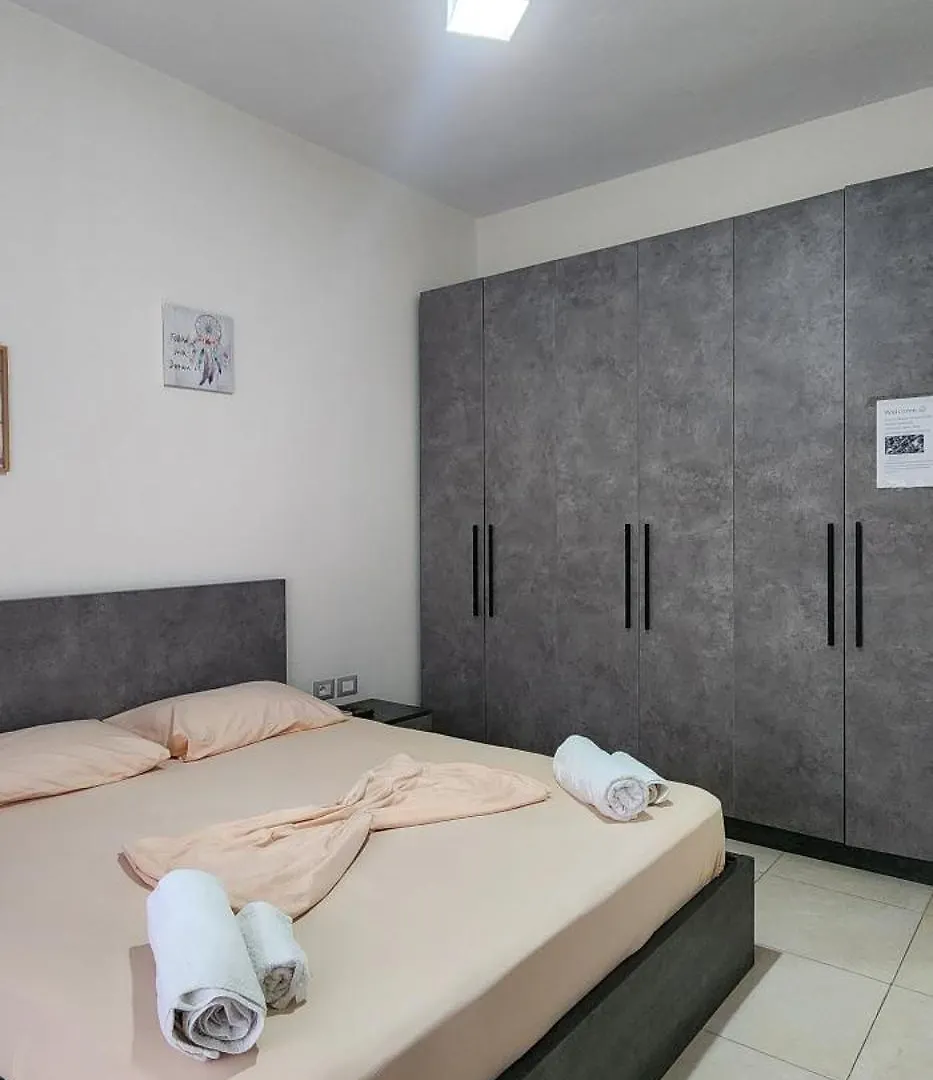 Double Room With Shared Bathroom Tirana Homestay